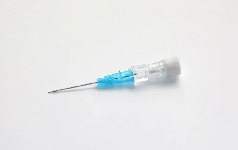 CATETER IV  SEM ASAS AZUL 22G 0,9X25MM 50UD COVETRUS